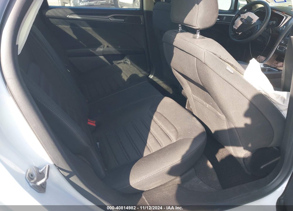 2019 FORD FUSION SE VIN: 3FA6P0HD0KR147876
