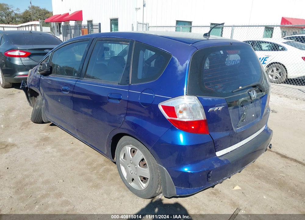 2010 HONDA FIT VIN: JHMGE8H21AS005815