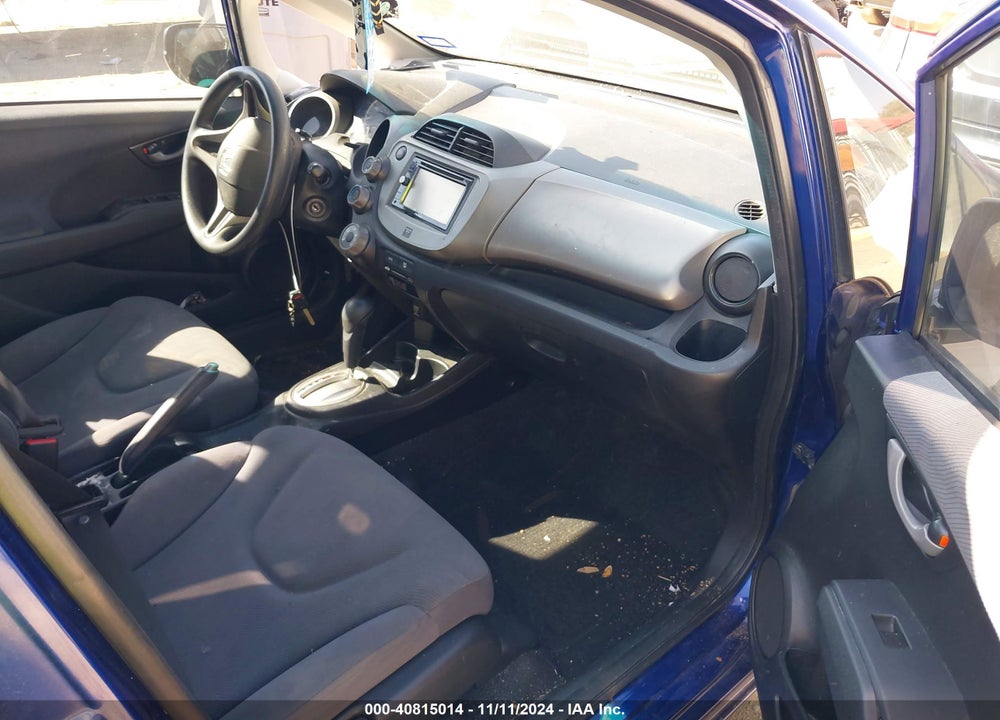 2010 HONDA FIT VIN: JHMGE8H21AS005815