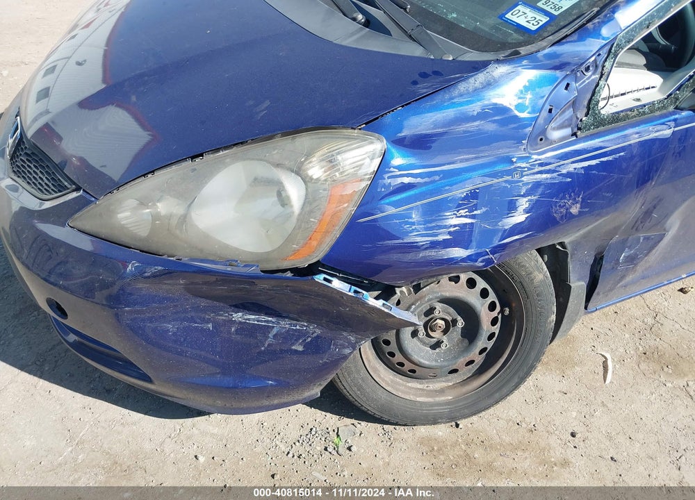 2010 HONDA FIT VIN: JHMGE8H21AS005815