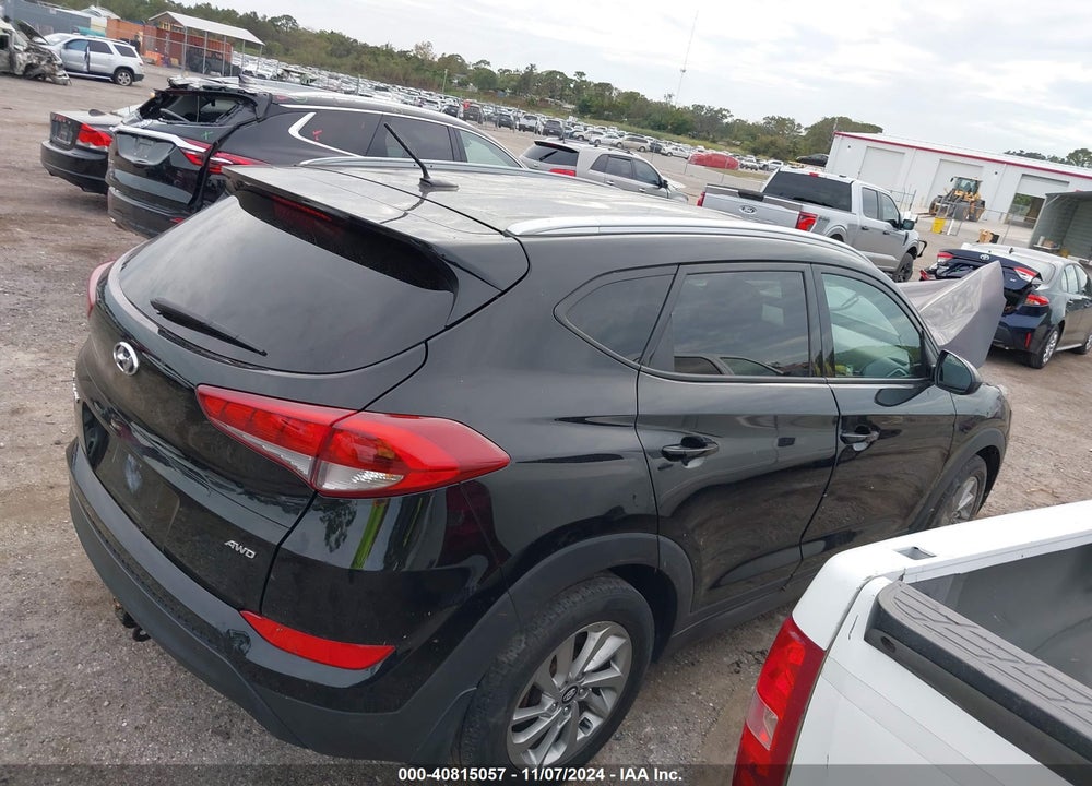 2016 HYUNDAI TUCSON SE VIN: KM8J3CA47GU252874