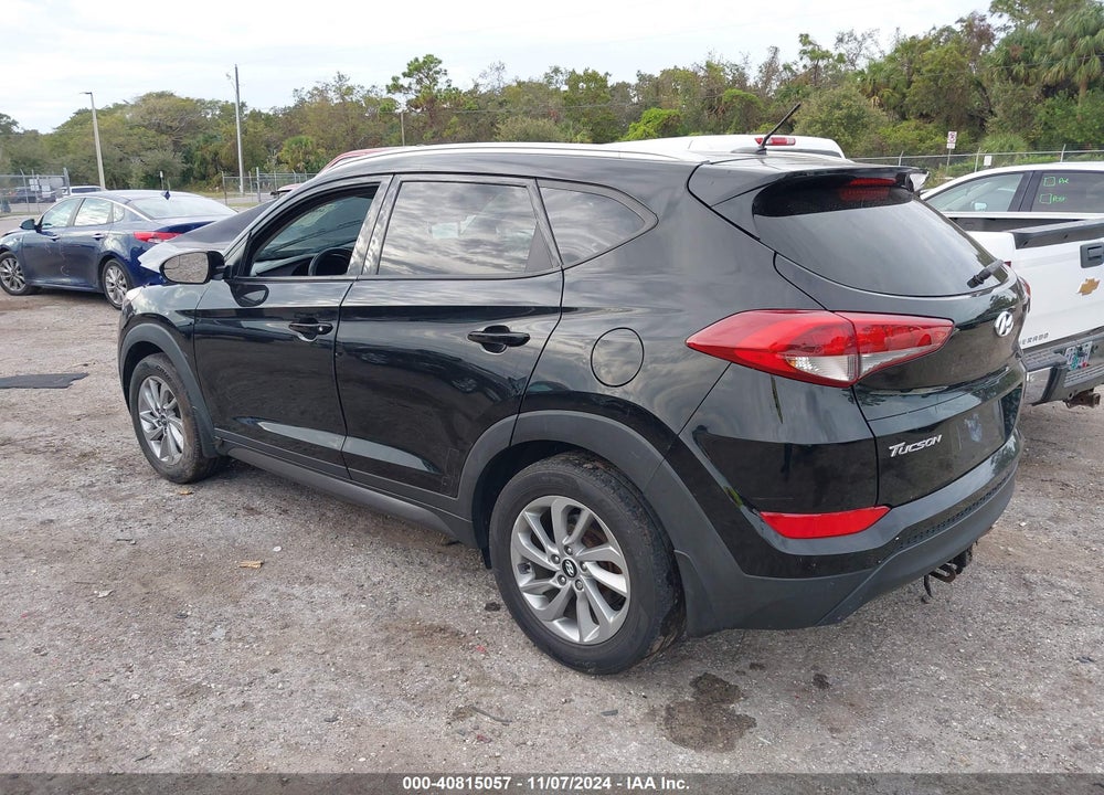 2016 HYUNDAI TUCSON SE VIN: KM8J3CA47GU252874