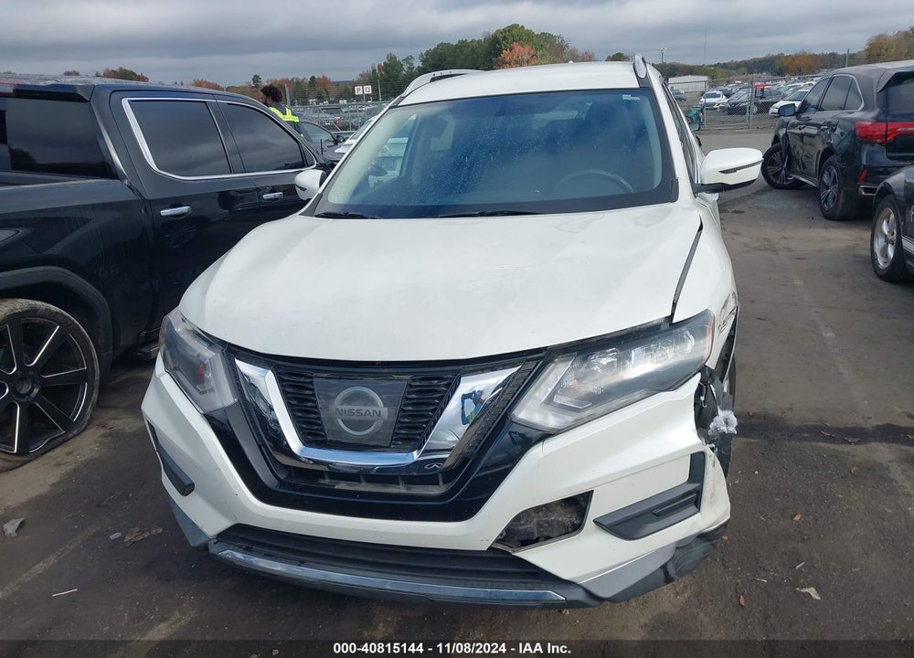 2017 NISSAN ROGUE SV VIN: KNMAT2MT8HP601123