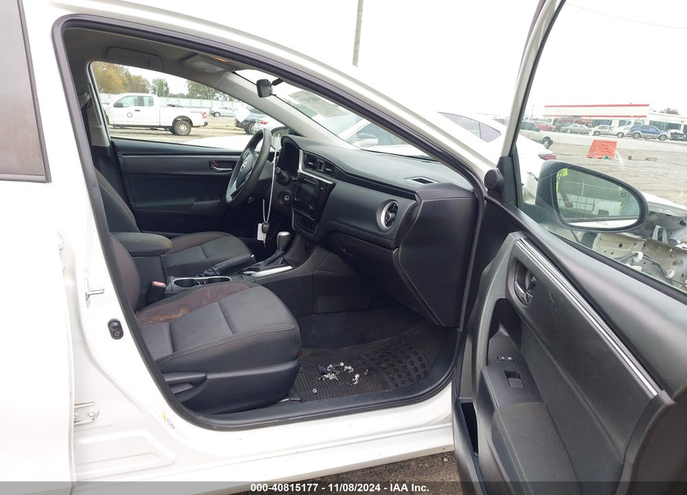 2017 TOYOTA COROLLA LE VIN: 5YFBURHE0HP617823
