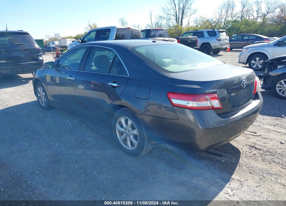 2011 TOYOTA CAMRY LE VIN: 4T1BF3EK2BU147480