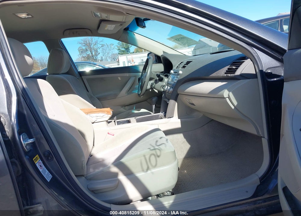 2011 TOYOTA CAMRY LE VIN: 4T1BF3EK2BU147480