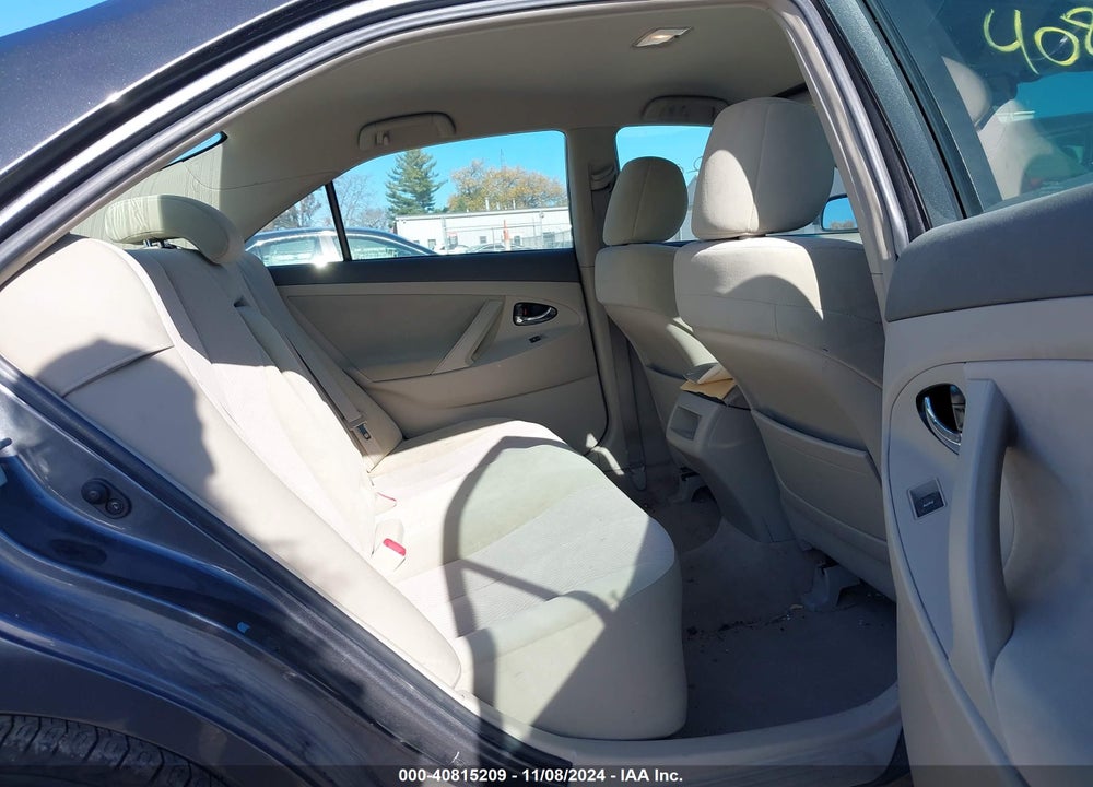 2011 TOYOTA CAMRY LE VIN: 4T1BF3EK2BU147480