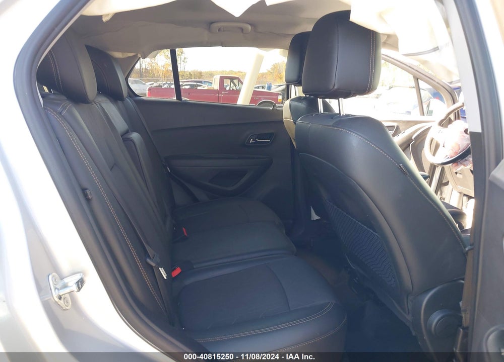 2018 CHEVROLET TRAX LT VIN: 3GNCJLSB1JL334172