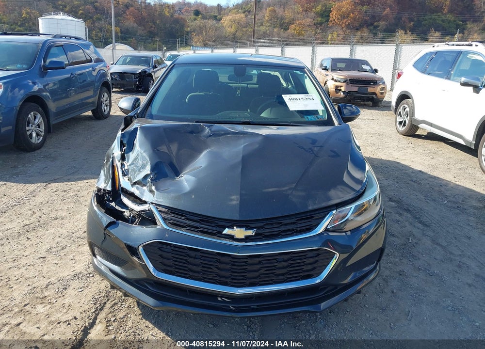 2018 CHEVROLET CRUZE LT AUTO VIN: 1G1BE5SM9J7145255