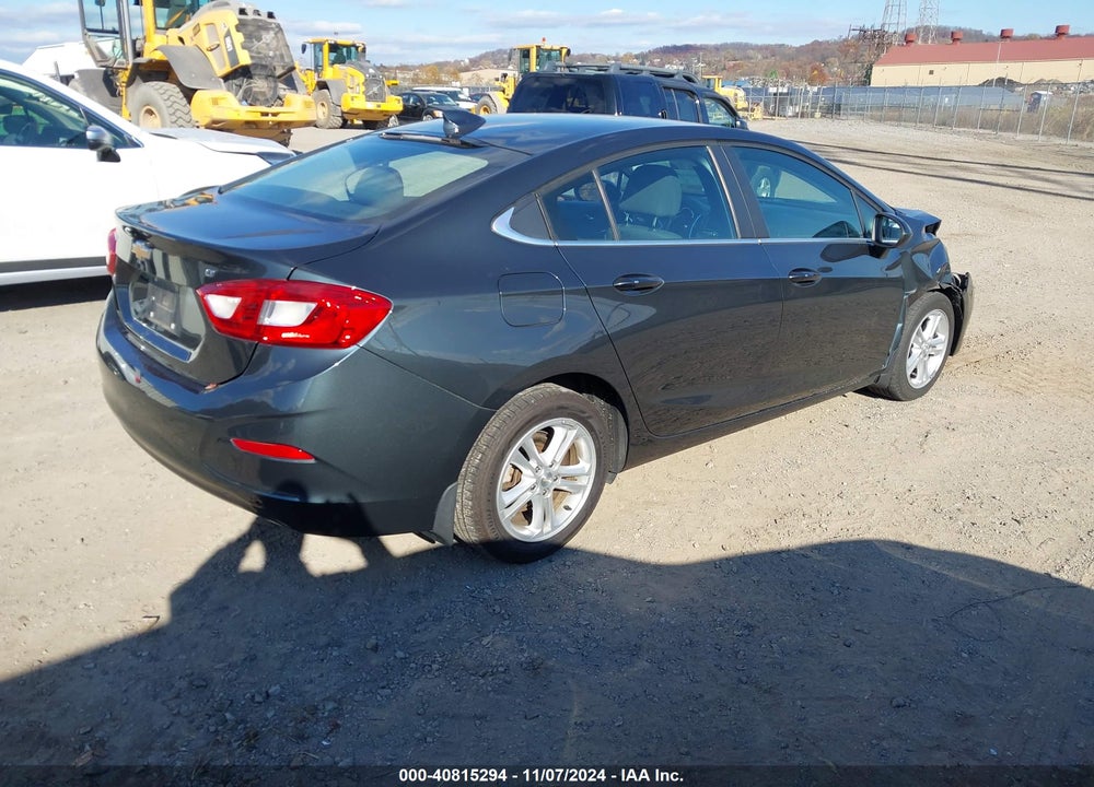 2018 CHEVROLET CRUZE LT AUTO VIN: 1G1BE5SM9J7145255