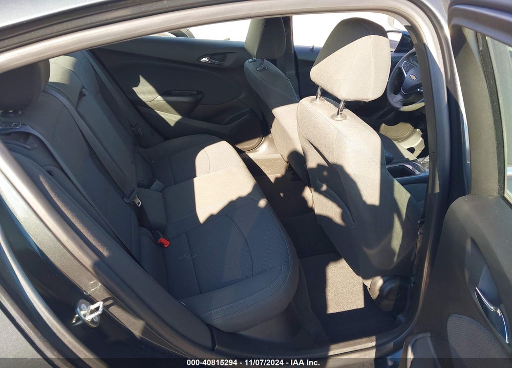 2018 CHEVROLET CRUZE LT AUTO VIN: 1G1BE5SM9J7145255