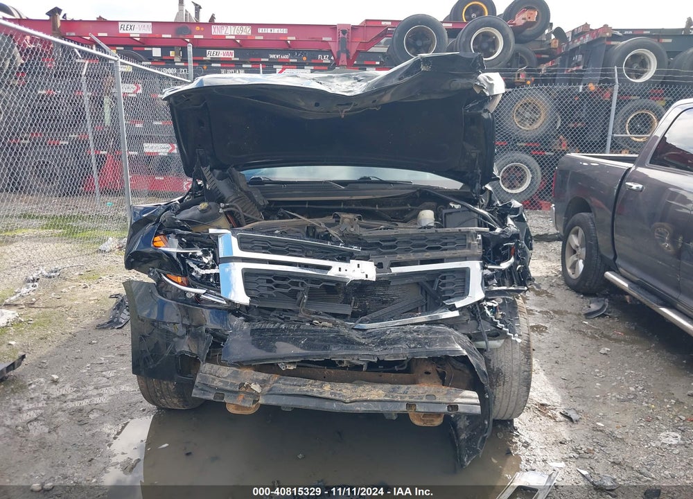 2019 CHEVROLET SUBURBAN LT VIN: 1GNSKHKC2KR404237