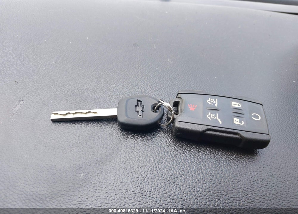 2019 CHEVROLET SUBURBAN LT VIN: 1GNSKHKC2KR404237