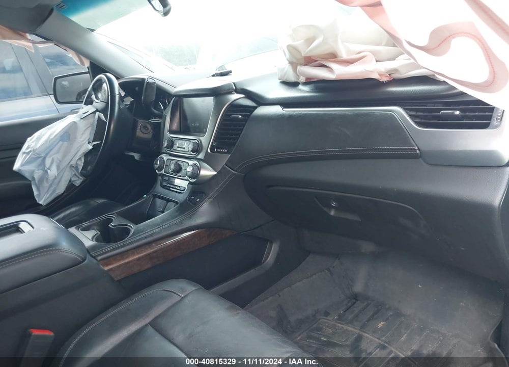 2019 CHEVROLET SUBURBAN LT VIN: 1GNSKHKC2KR404237