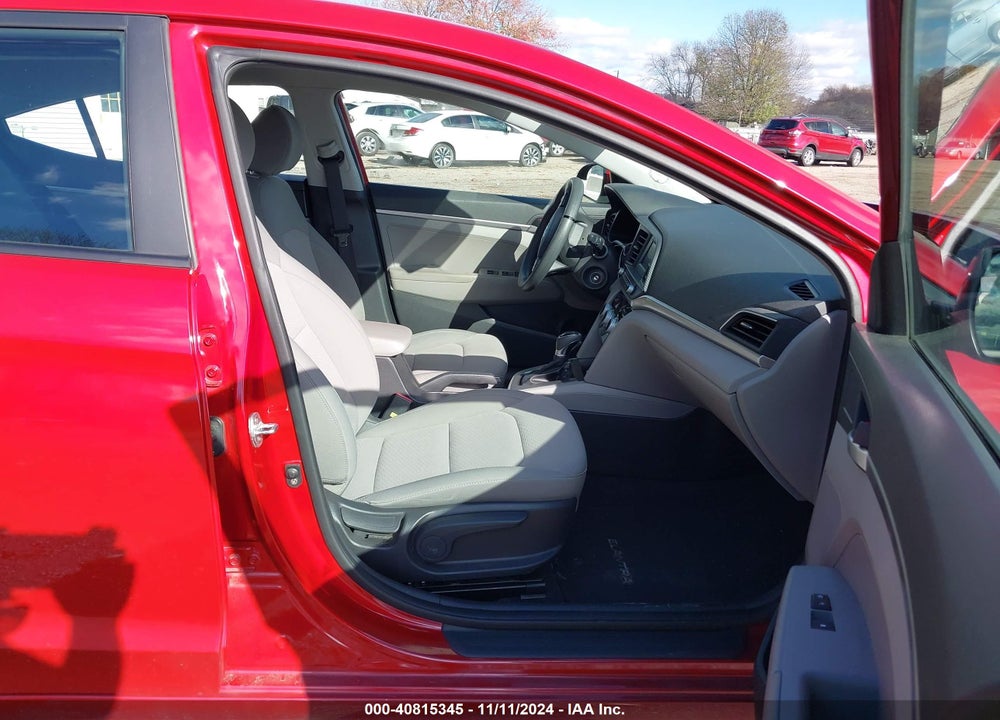 2019 HYUNDAI ELANTRA SE VIN: KMHD74LF3KU799347