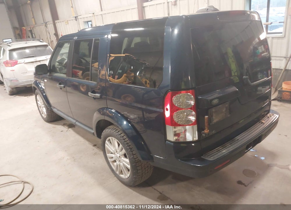 2011 LAND ROVER LR4 VIN: SALAK2D48BA557820