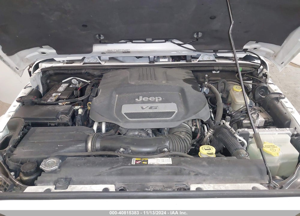 2015 JEEP WRANGLER UNLIMITED SAHARA VIN: 1C4BJWEG3FL537516