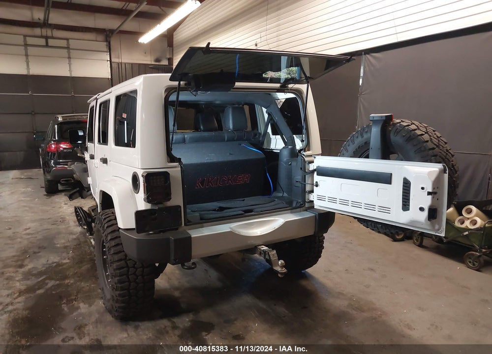 2015 JEEP WRANGLER UNLIMITED SAHARA VIN: 1C4BJWEG3FL537516