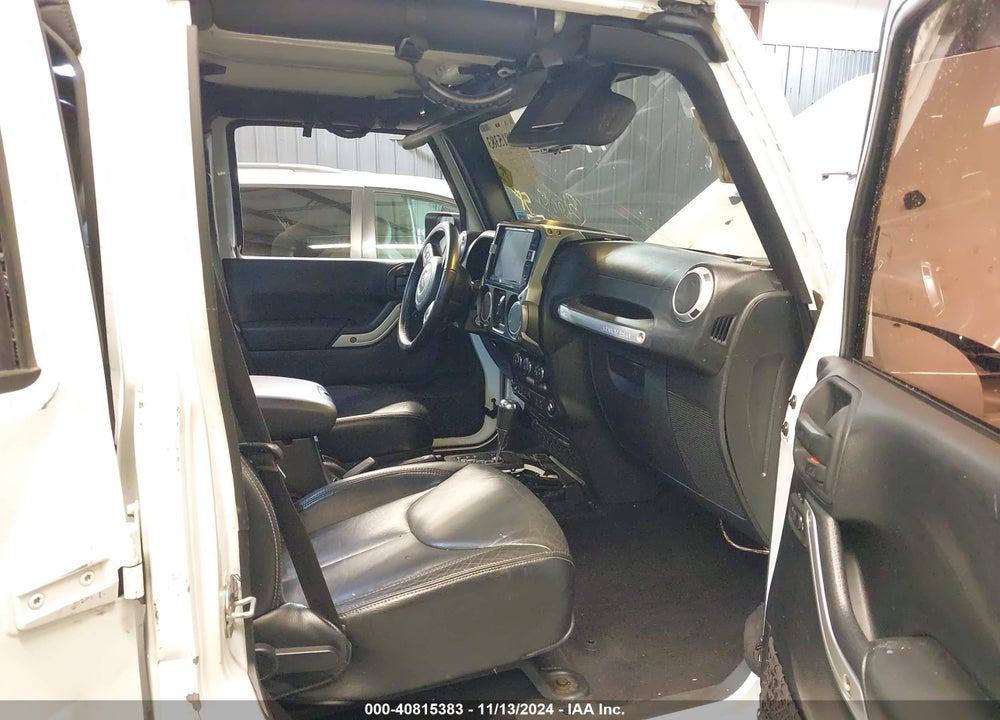 2015 JEEP WRANGLER UNLIMITED SAHARA VIN: 1C4BJWEG3FL537516