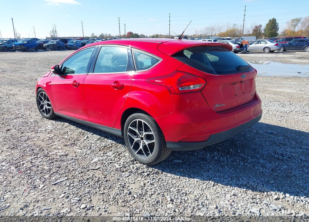 2017 FORD FOCUS SEL VIN: 1FADP3M24HL213706