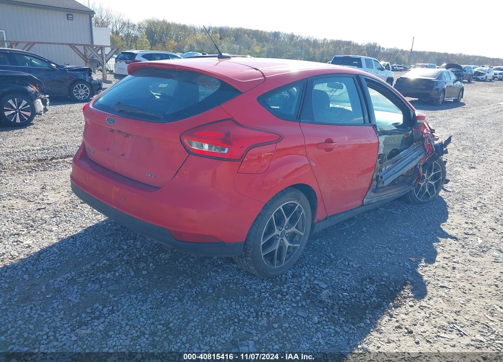 2017 FORD FOCUS SEL VIN: 1FADP3M24HL213706