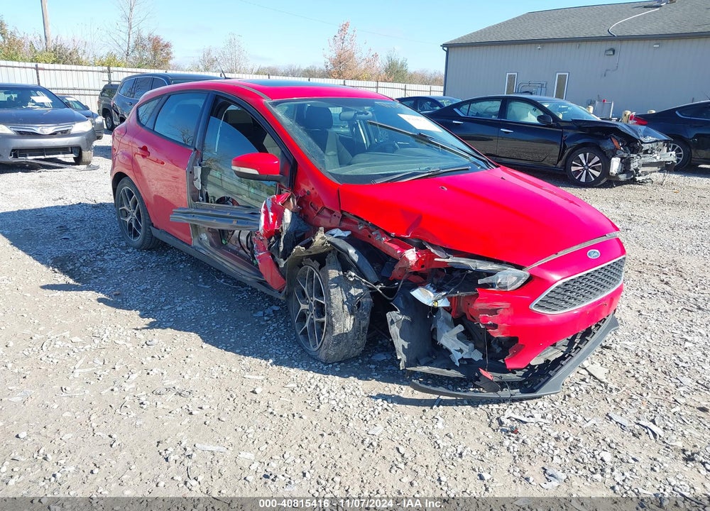 2017 FORD FOCUS SEL VIN: 1FADP3M24HL213706