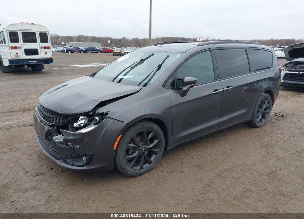 2018 CHRYSLER PACIFICA TOURING L PLUS VIN: 2C4RC1EG5JR333442