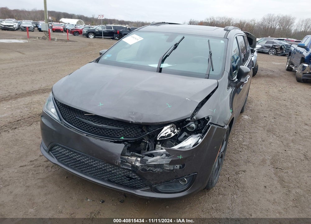 2018 CHRYSLER PACIFICA TOURING L PLUS VIN: 2C4RC1EG5JR333442