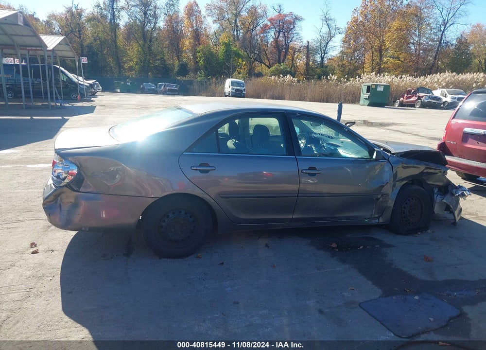 2005 TOYOTA CAMRY STD/ VIN: 4T1BE32K95U555082