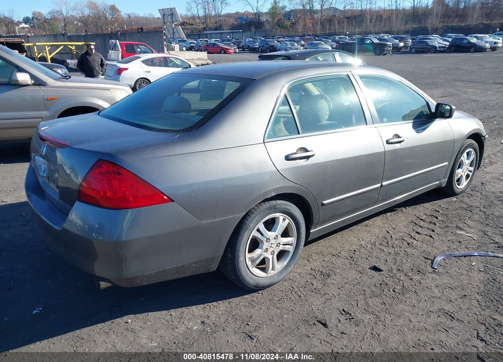 2007 HONDA ACCORD 2.4 EX VIN: 1HGCM567X7A115262