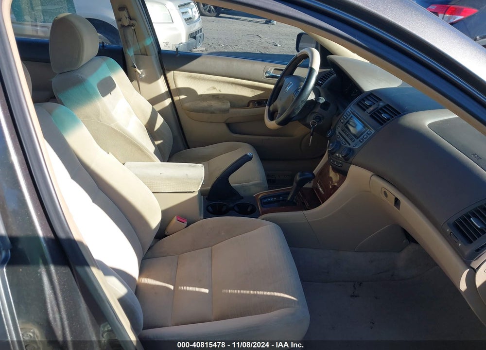 2007 HONDA ACCORD 2.4 EX VIN: 1HGCM567X7A115262
