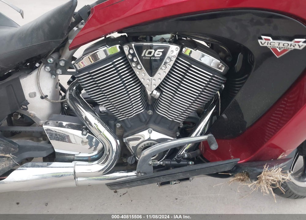 2015 VICTORY MOTORCYCLES VISION TOUR VIN: 5VPSW36N8F3040055
