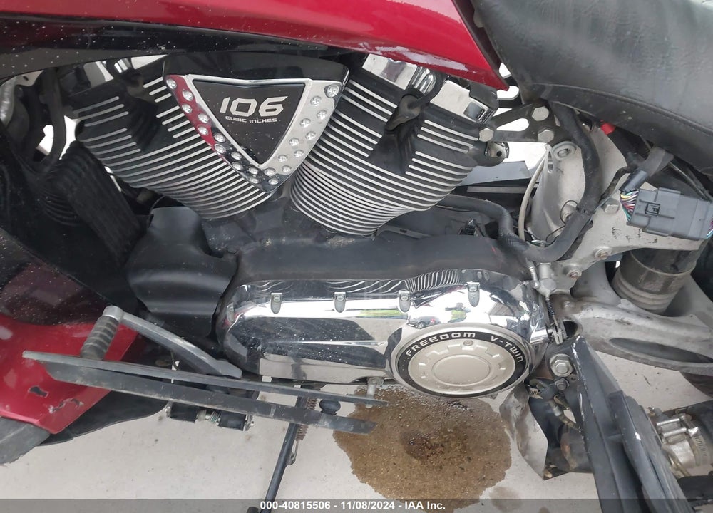 2015 VICTORY MOTORCYCLES VISION TOUR VIN: 5VPSW36N8F3040055