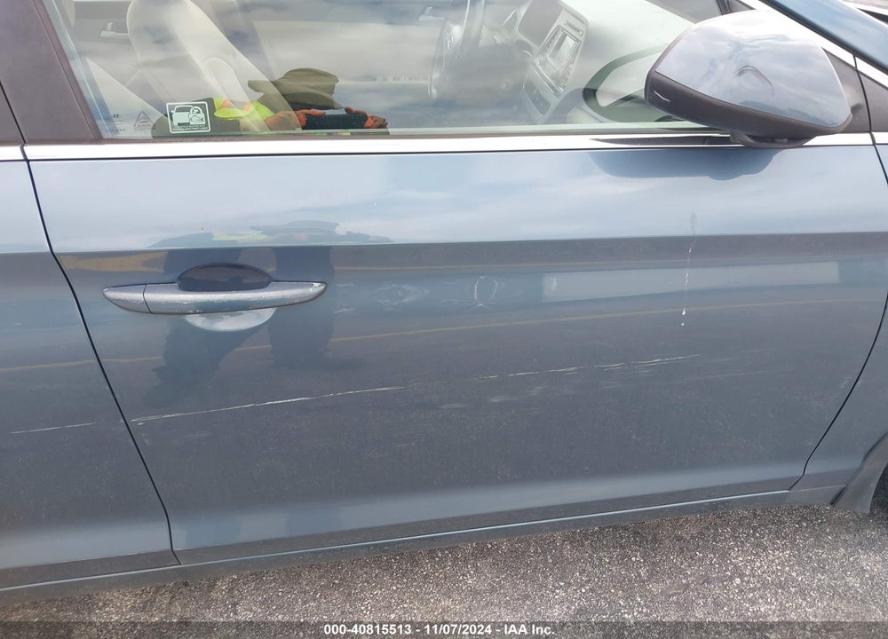 2015 HYUNDAI SONATA SE VIN: 5NPE24AF9FH181413