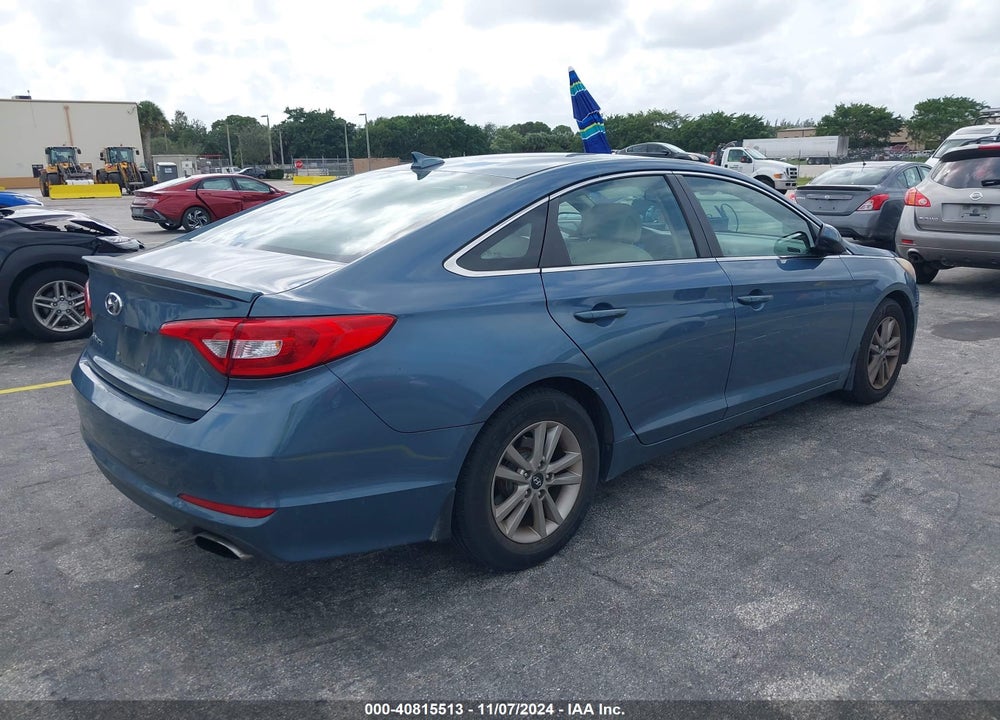 2015 HYUNDAI SONATA SE VIN: 5NPE24AF9FH181413
