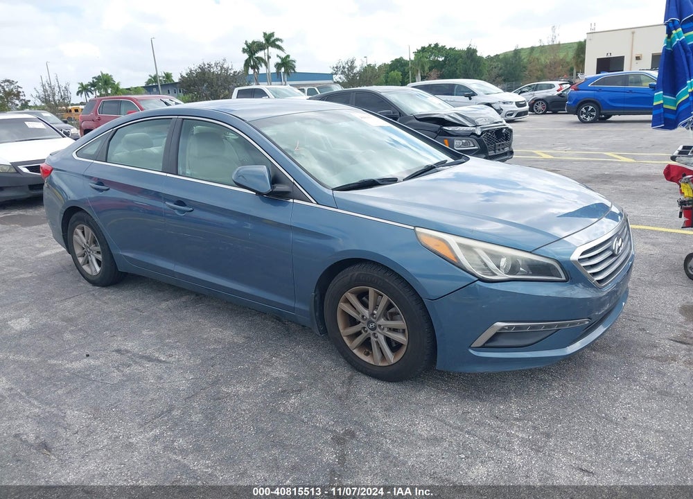 2015 HYUNDAI SONATA SE VIN: 5NPE24AF9FH181413