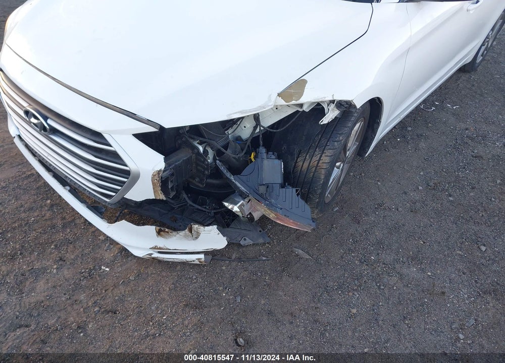 2018 HYUNDAI ELANTRA SEL VIN: 5NPD84LF6JH263969