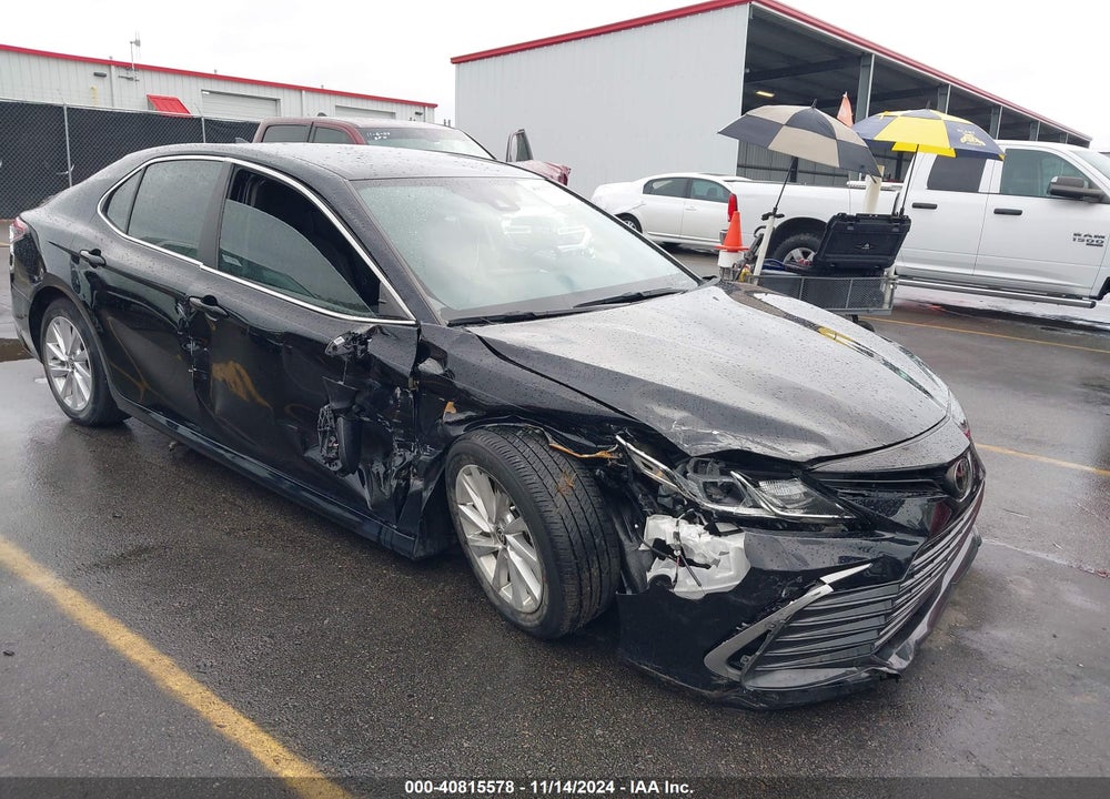 2021 TOYOTA CAMRY LE VIN: 4T1C11AK8MU416923