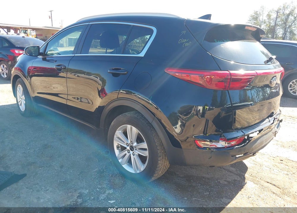 2018 KIA SPORTAGE LX VIN: KNDPM3AC3J7418056