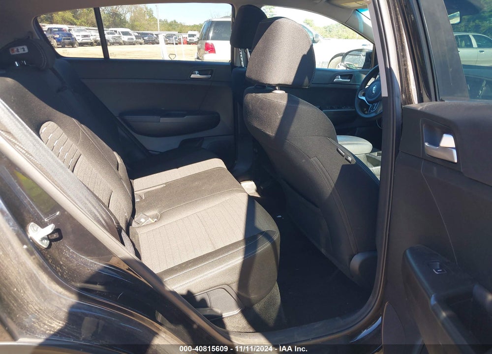 2018 KIA SPORTAGE LX VIN: KNDPM3AC3J7418056