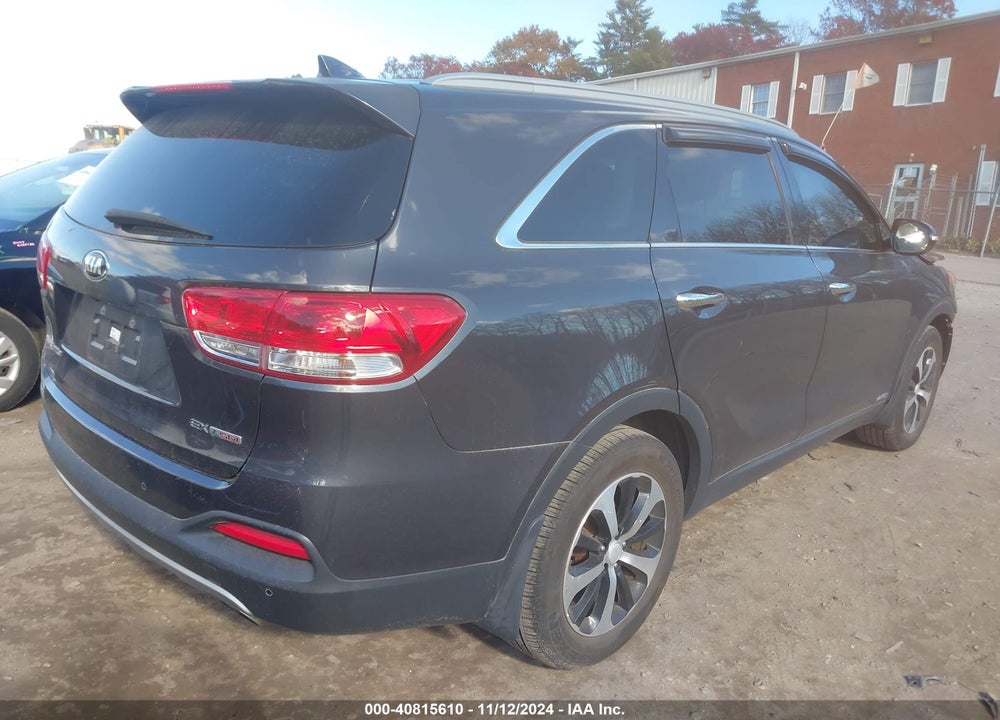 2016 KIA SORENTO 2.0T EX VIN: 5XYPHDA15GG021209