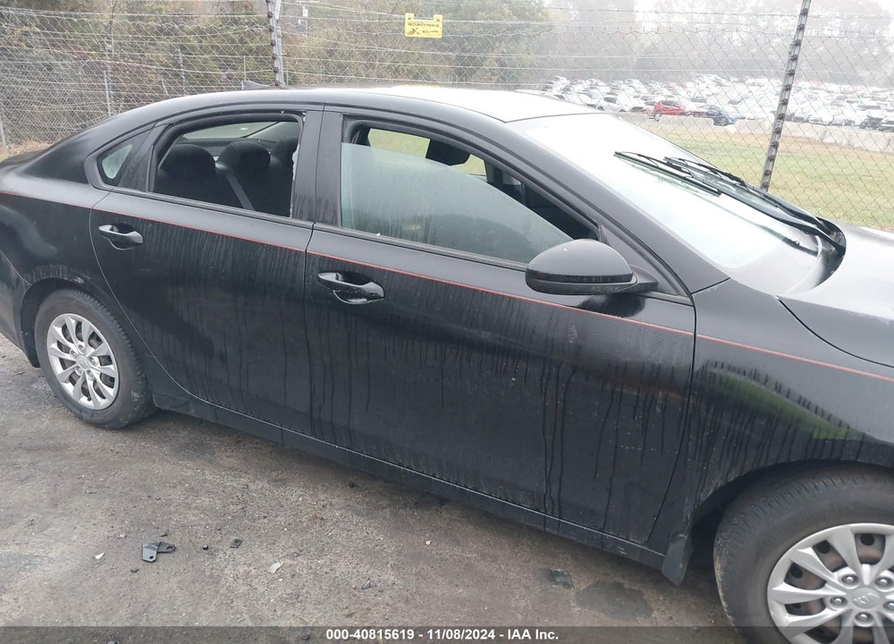 2019 KIA FORTE FE VIN: 3KPF24AD5KE105236