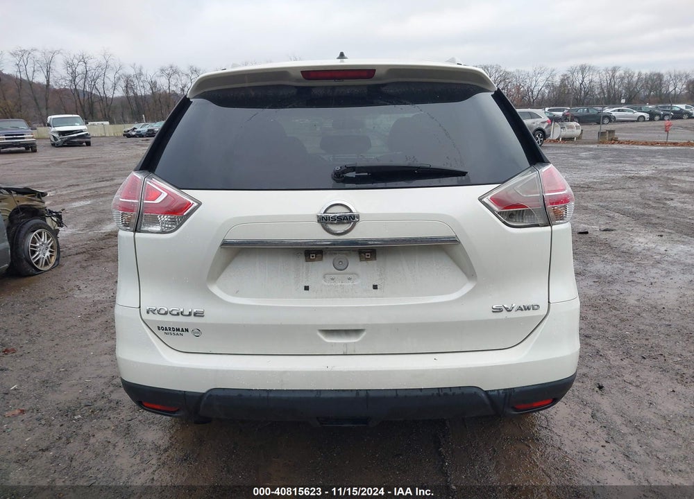 2015 NISSAN ROGUE SV VIN: 5N1AT2MV8FC805602