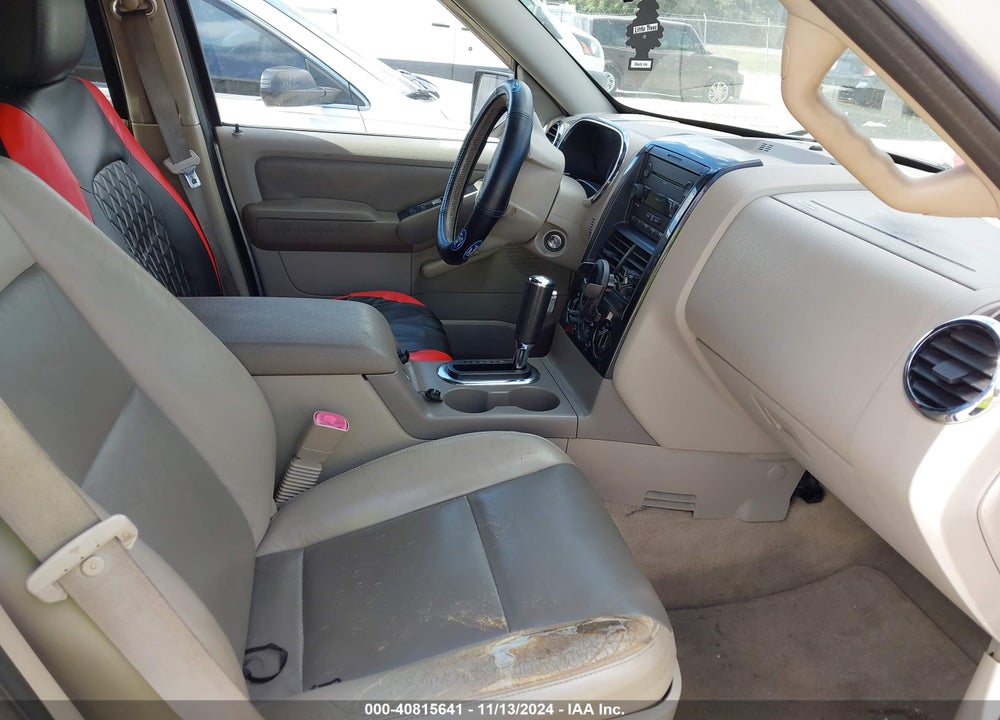2006 FORD EXPLORER XLT VIN: 1FMEU63EX6UA65553