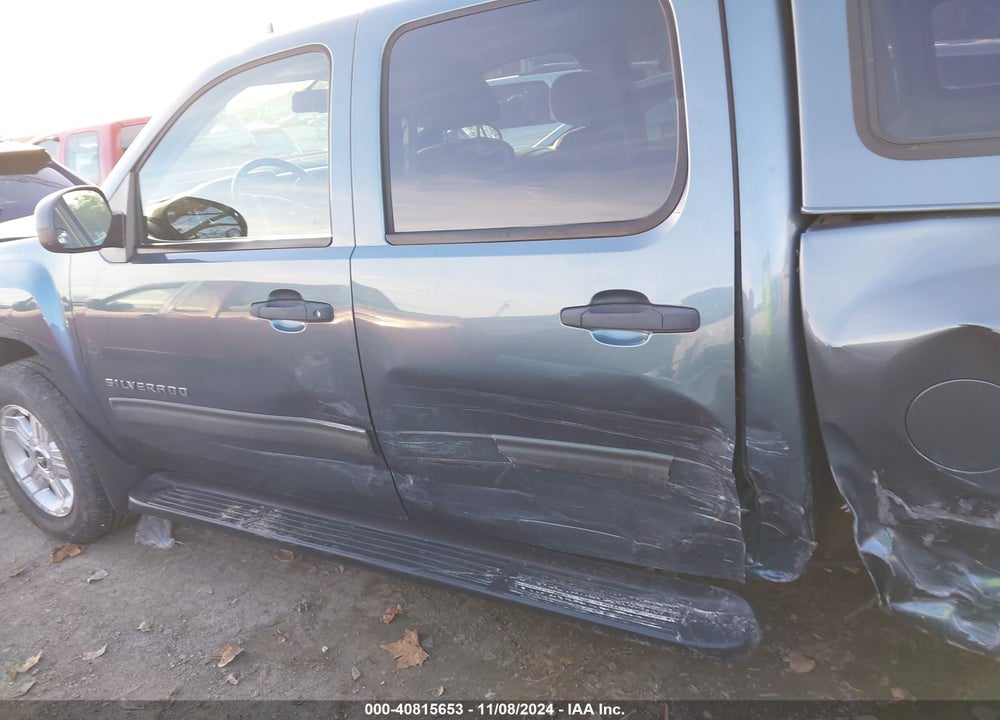 2011 CHEVROLET SILVERADO 1500 LT VIN: 3GCPKSE3XBG168038
