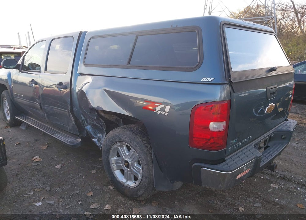 2011 CHEVROLET SILVERADO 1500 LT VIN: 3GCPKSE3XBG168038