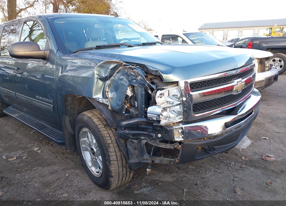 2011 CHEVROLET SILVERADO 1500 LT VIN: 3GCPKSE3XBG168038