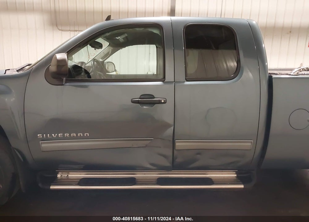 2011 CHEVROLET SILVERADO 1500 VIN: 1GCRKSE30BZ405483