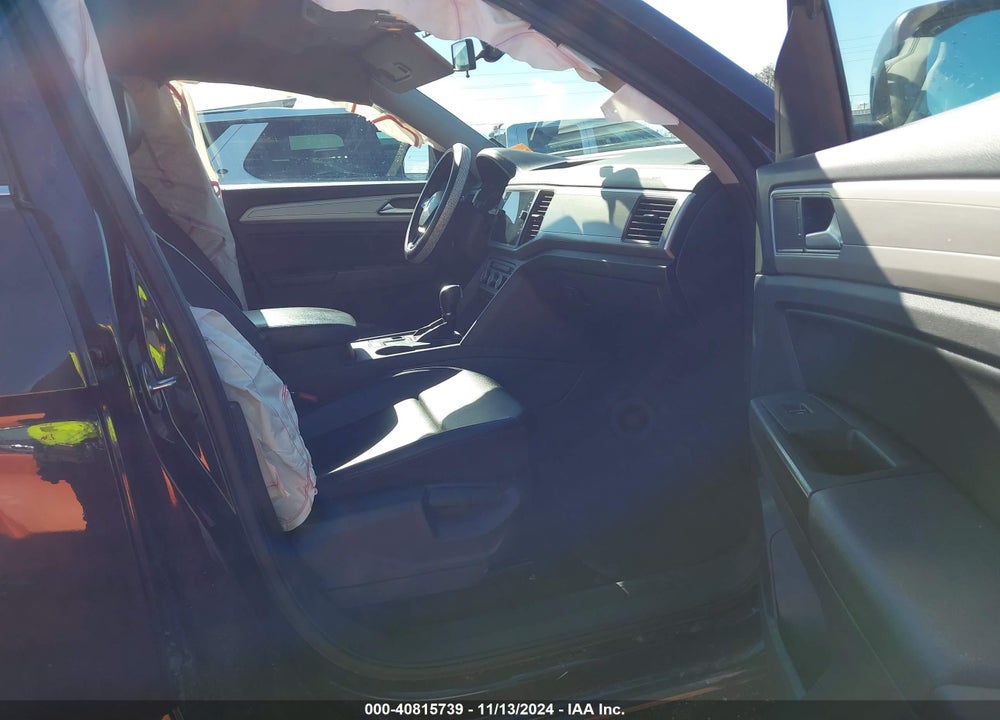 2018 VOLKSWAGEN ATLAS 3.6L V6 SE VIN: 1V2CR2CA8JC555845
