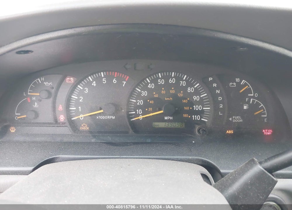 2004 TOYOTA TUNDRA SR5 V8 VIN: 5TBBT44164S449303